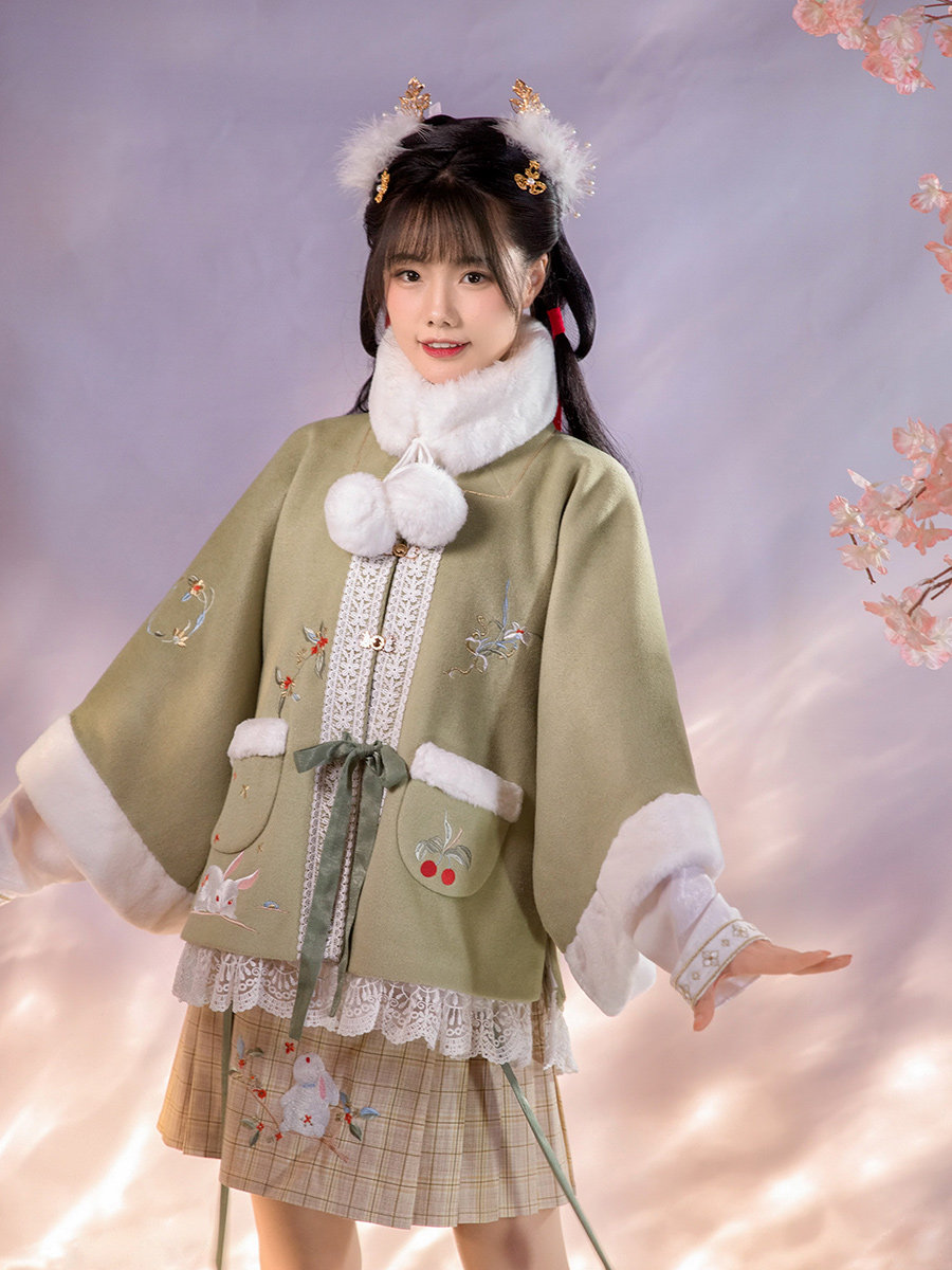 钟灵记月兔短袄一片片式短马面裙毛呢方领半袖披汉服