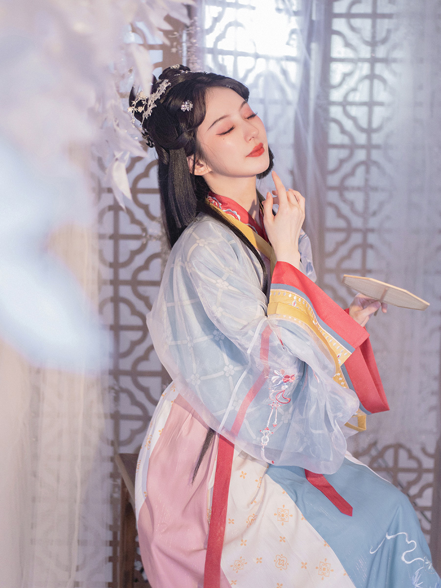 钟灵记夏秋破裙一片裙女窬襦腰交襦晋制齐刺绣汉服