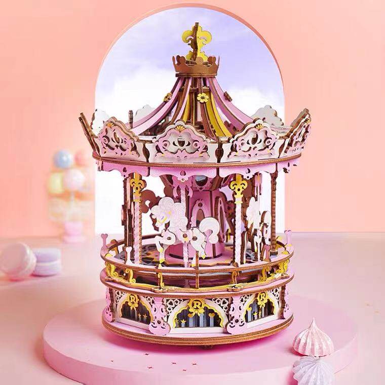 九木杂物若来挚爱旋转木马梦幻手工拼装八音盒礼物音乐盒