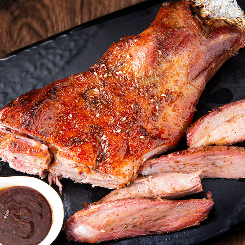阳坊胜利现烤羊腿整条加热既食炭烤手撕羔羊肉新鲜羊前腿900克