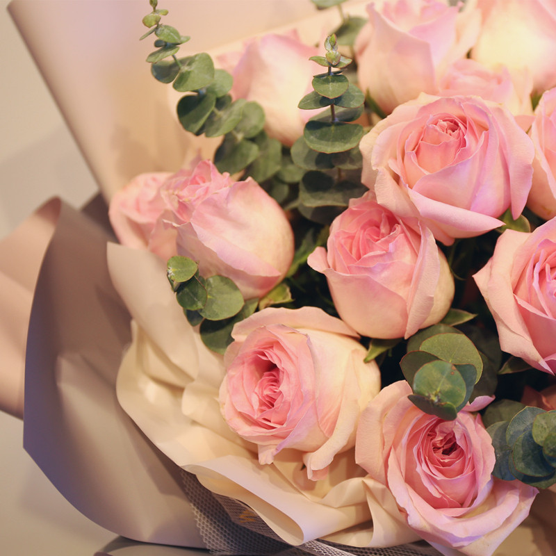 实拍福州纱包网红速递同城鲜花花店新品花束鲜花速递同城