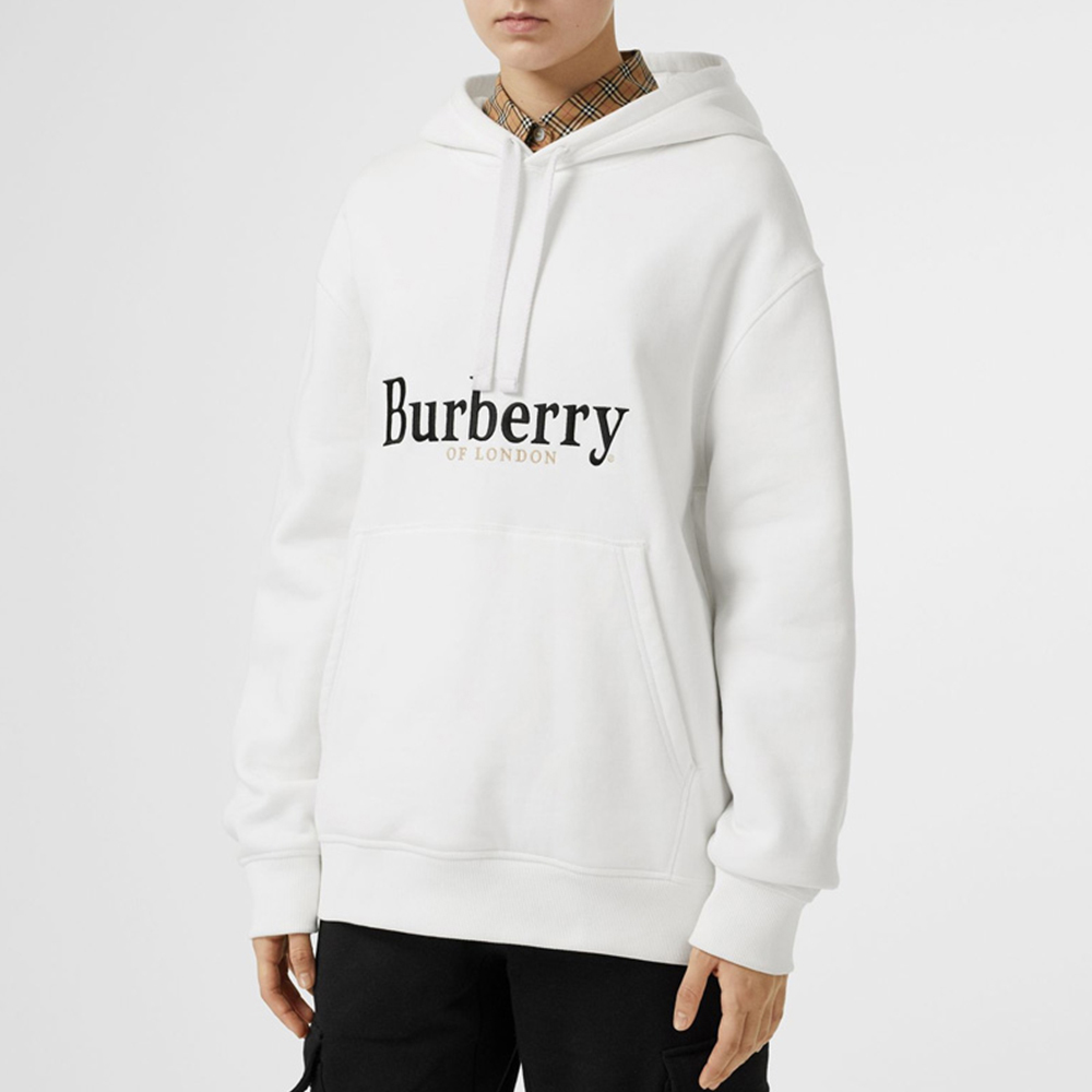 burberry背后字母卫衣,巴宝莉背后大字母卫衣 burberry博柏利女士白色logo字母标图图案长袖连帽卫衣