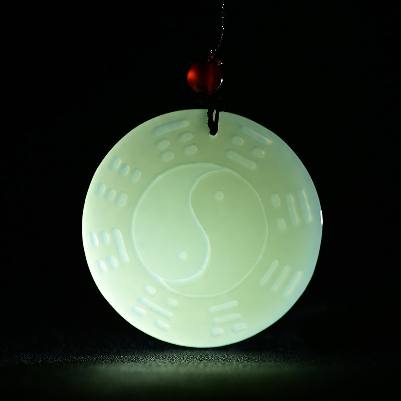 天然和田太极八卦吊坠白玉挂件玉牌男玉佩玉项坠