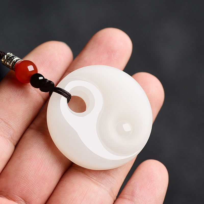 羊脂八卦吊坠玉石玉坠太极挂件玉器项链和田项坠