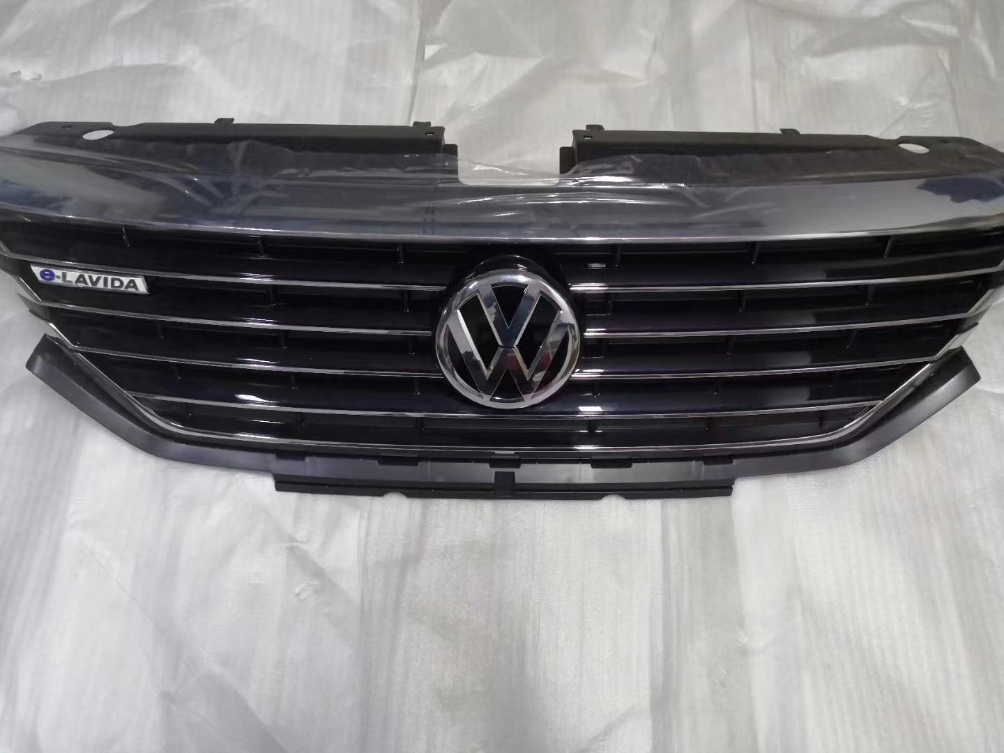 适用于朗逸plus1918款纯电中网白色银色黑色金色中网