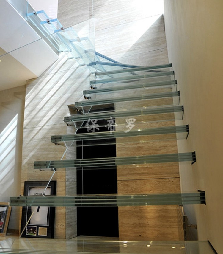 佛山工厂网红整体直梯定制悬浮防滑踏步玻璃整体楼梯