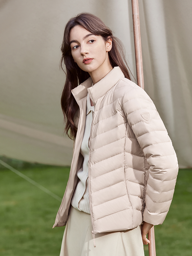 波司登轻薄羽绒服立领修身轻柔内搭叠穿小个子休闲短款外套女秋冬