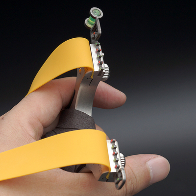 高精准不锈钢弹弓红外激光瞄准免邦快压加厚扁皮户外专业弹工器