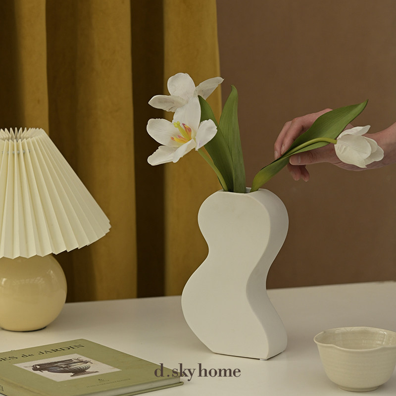 迪斯凯北欧ins白色艺术客厅陶瓷花瓶摆件干花花瓶