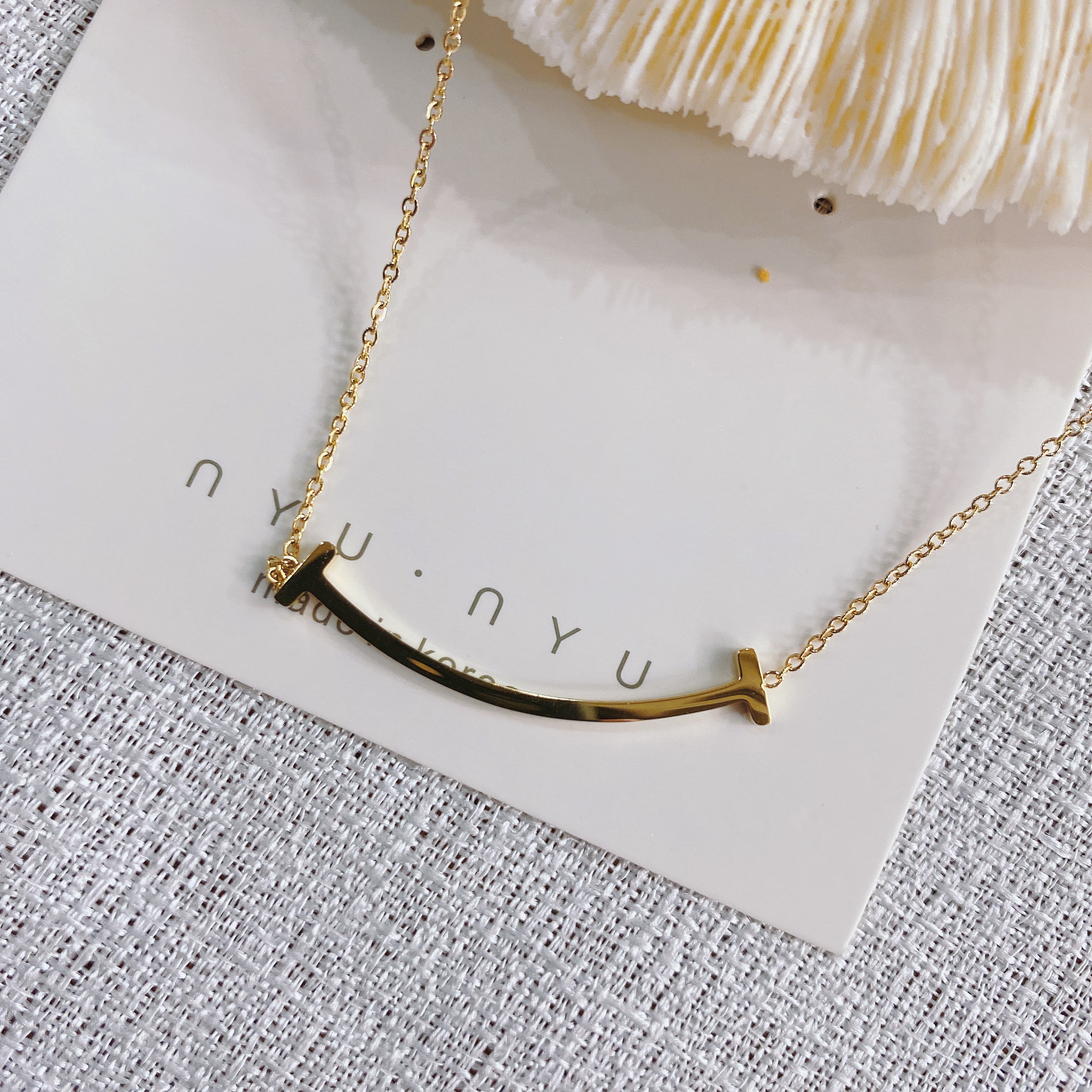 韩国老板娘笑脸吊坠项链ins设计气质网红基础项链