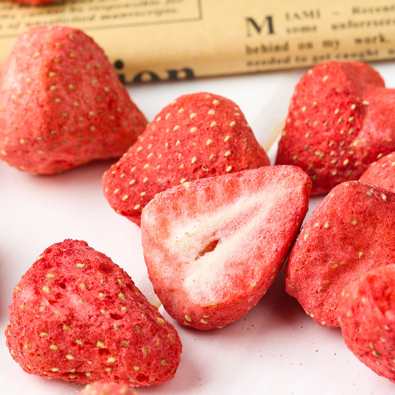 草莓水果干整粒雪花烘焙原材料冻干网红小吃休闲冻干水果