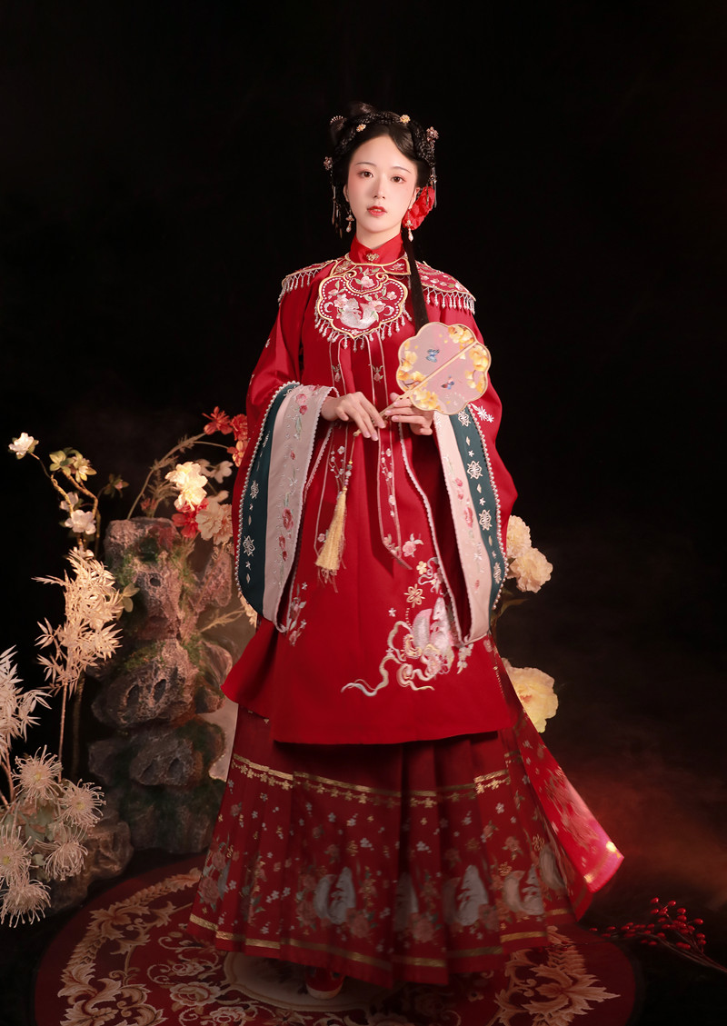 雁妃翎原创【花想容】汉服女花嫁明制马面裙重工刺绣云肩汉服婚服