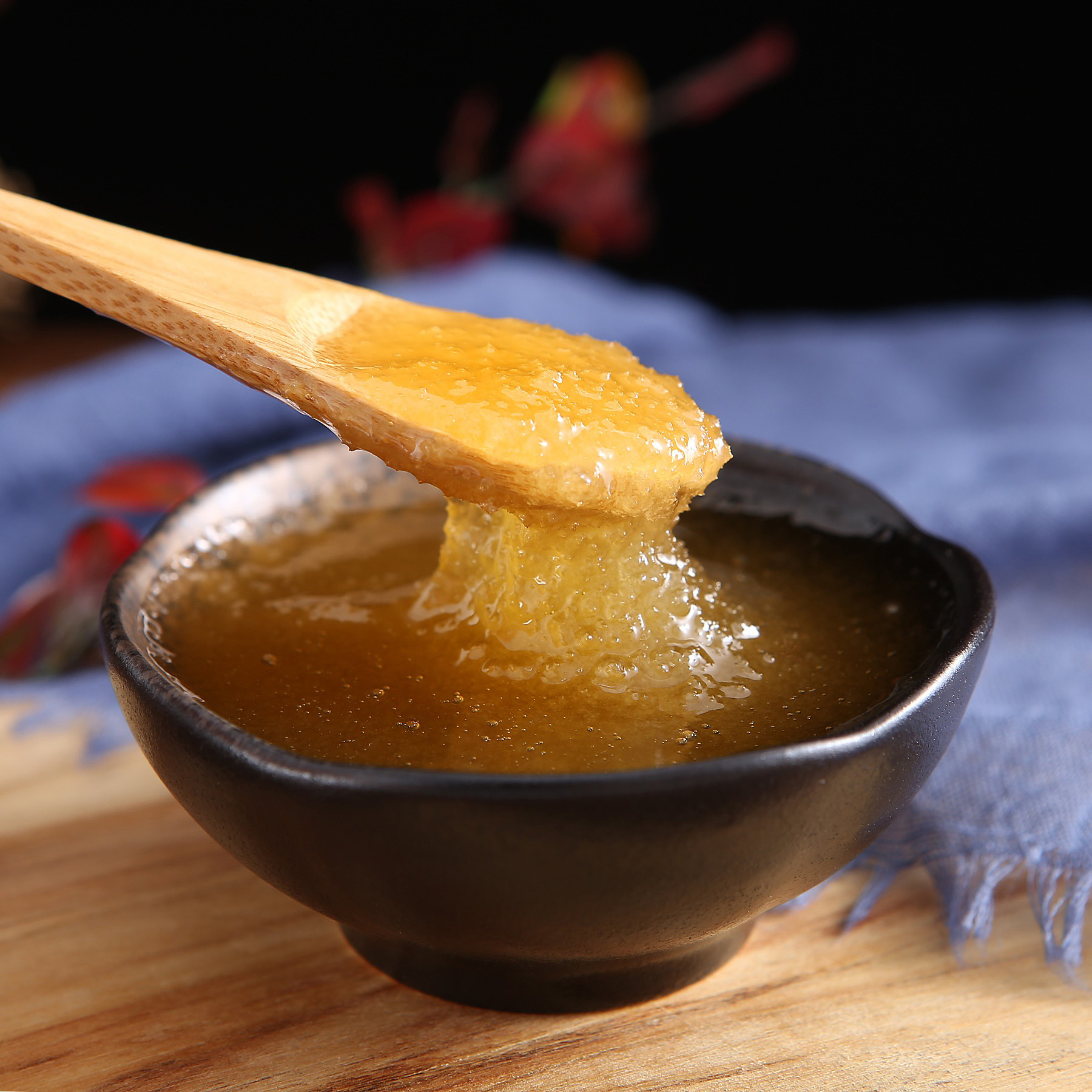 野花棕熊百花蜂蜜进口蜜源俄罗斯原始森林营养丰富