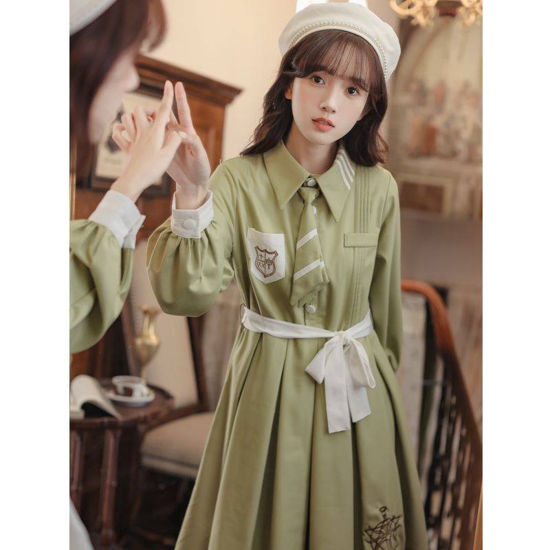 秋冬季复古少女jk洛丽塔连衣裙2022年新款学院风森系气质套装裙子