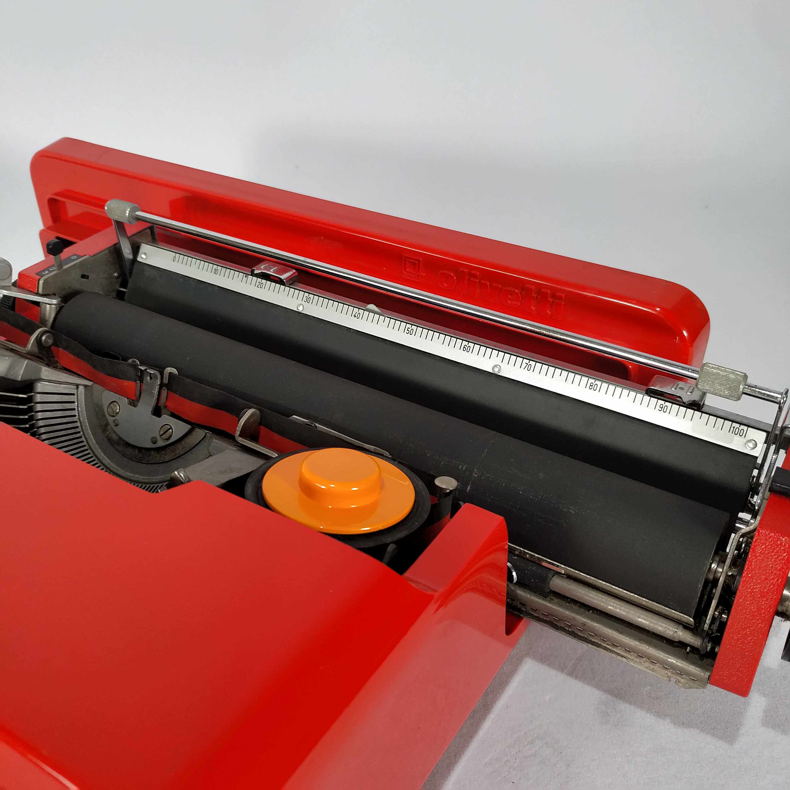 打字机礼物olivettivalentine情人节老式复古英文打字机