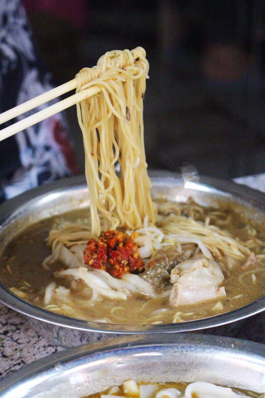 正宗南宁老友伊面广西特产谢发伊面粉店用独立面条