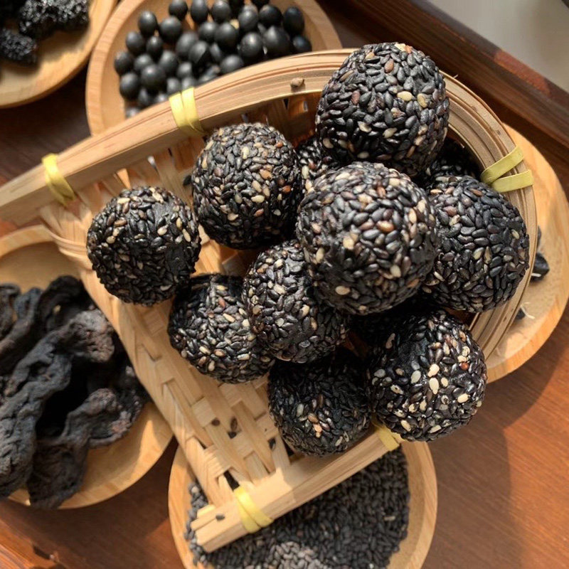 芝麻孕妇低糖九蒸九晒养生辟谷手工黑豆桑葚养生丸