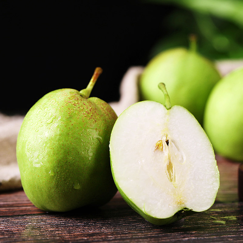 新鲜水晶青皮梨皇冠脆梨河南绿宝石