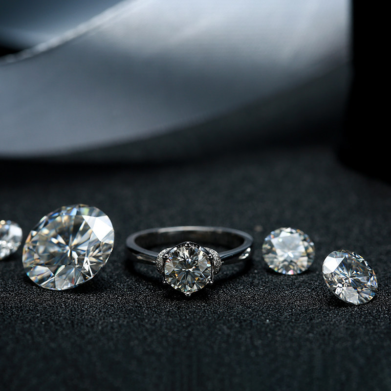 钻戒美国火彩钻石30分2克拉金戒指戒指进口18k戒指