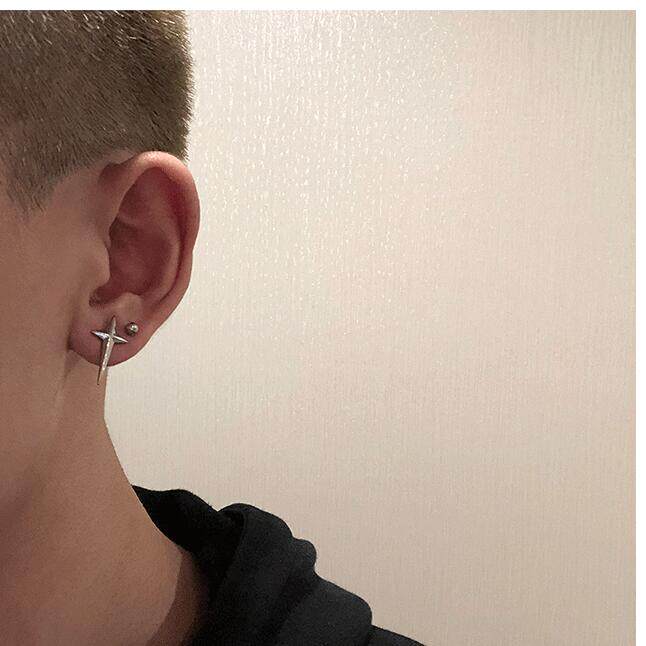 钛钢十字耳钉男明星同款四芒螺丝杠铃耳骨欧美耳钉