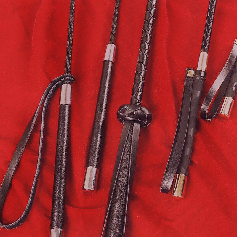 sm情趣用品皮鞭sp工具调教鞭子spank刑具戒尺马鞭