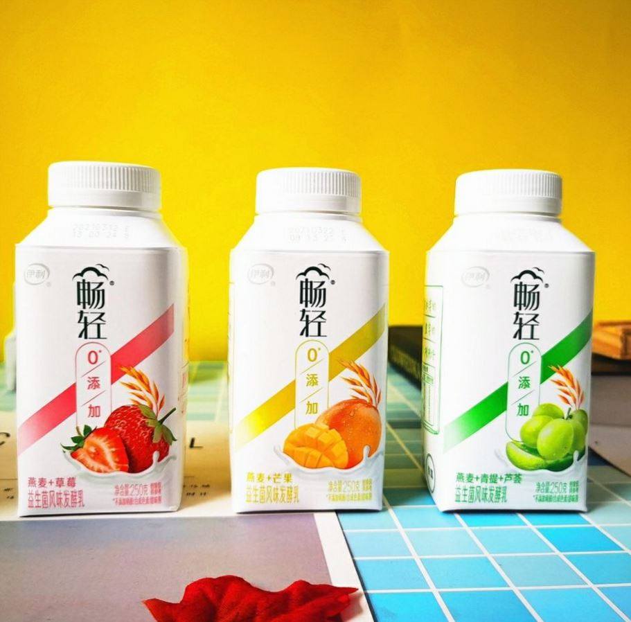 伊利畅轻酸奶250g益生发酵燕麦黄桃凤梨核桃酸奶