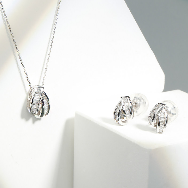 gio珠宝18k金天然天然钻石耳钉女士耳饰耳环耳饰