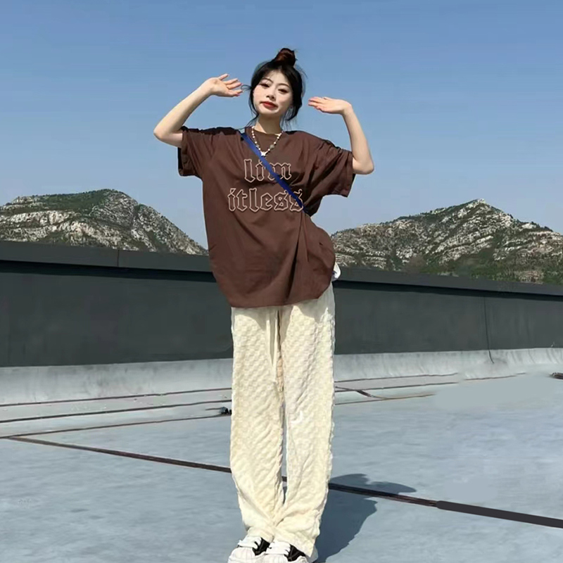 正肩棕色短袖t恤女夏季美式复古宽松设计感小众上衣半袖纯棉女装