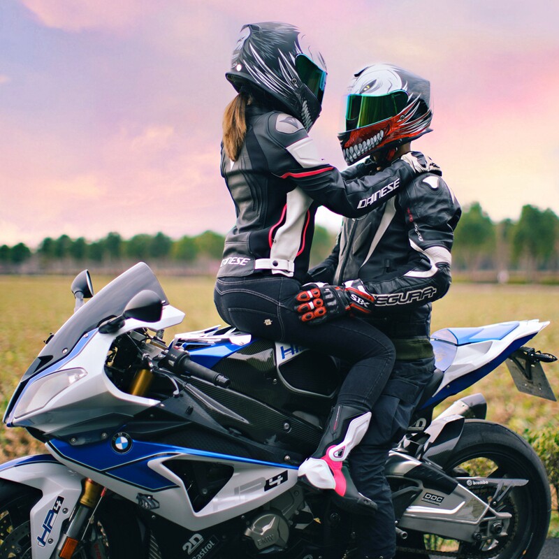 坦克头盔男女冬季防晒防雾机车双镜盔电动车四季安全帽摩托车全盔