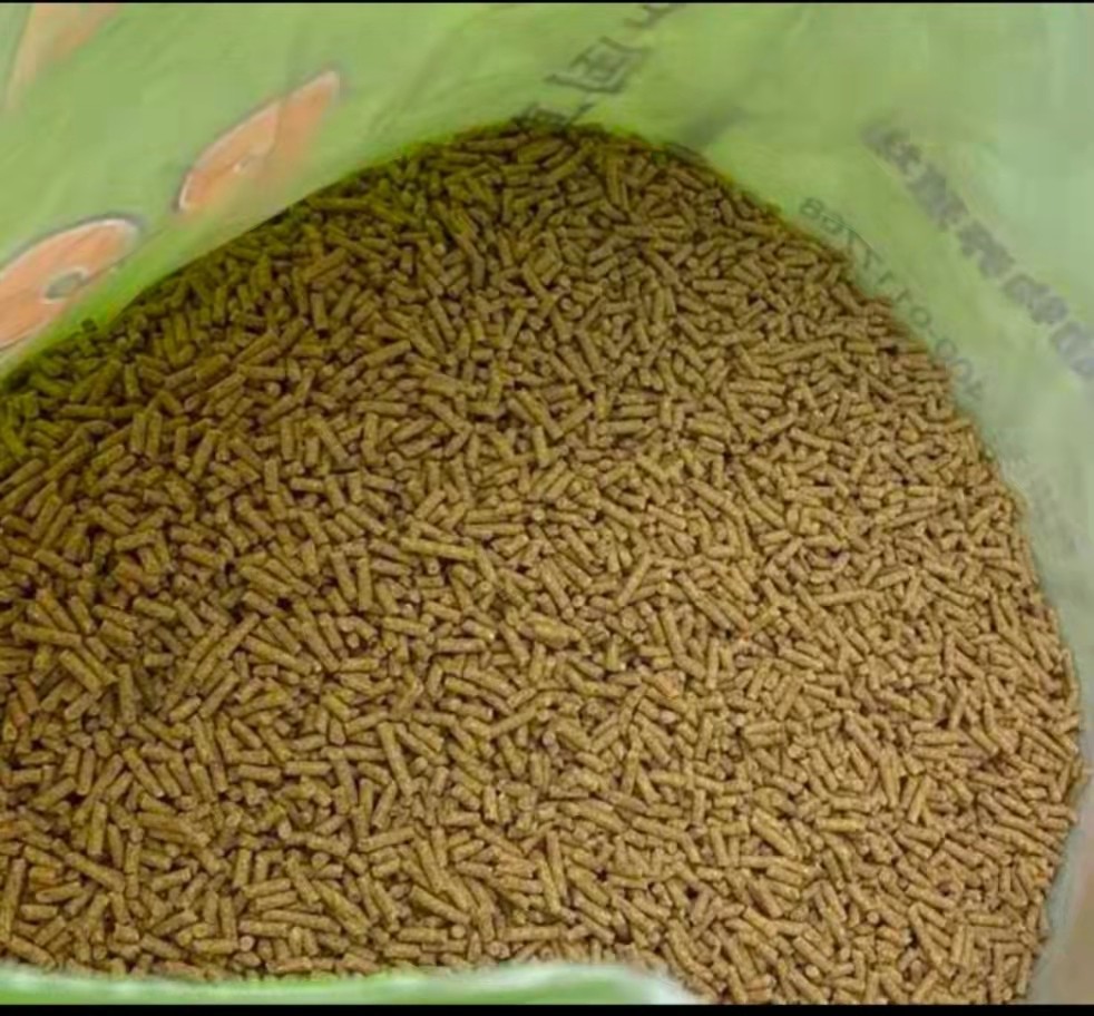 犊牛精料补充料精补料颗粒开口小牛饲料精补饲料添加剂