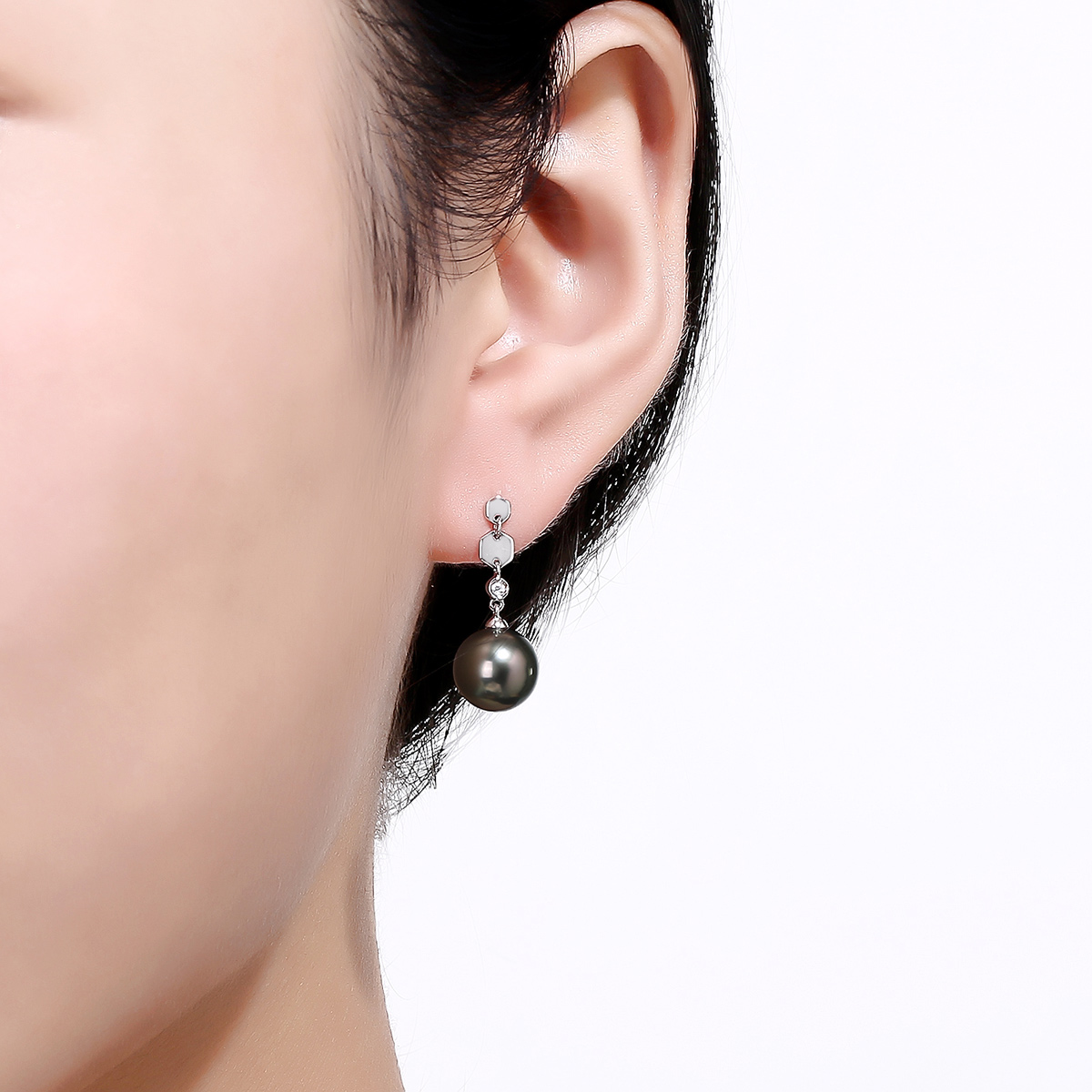 仙蒂瑞拉格言新款18k金大溪地黑珍珠正圆耳饰耳坠