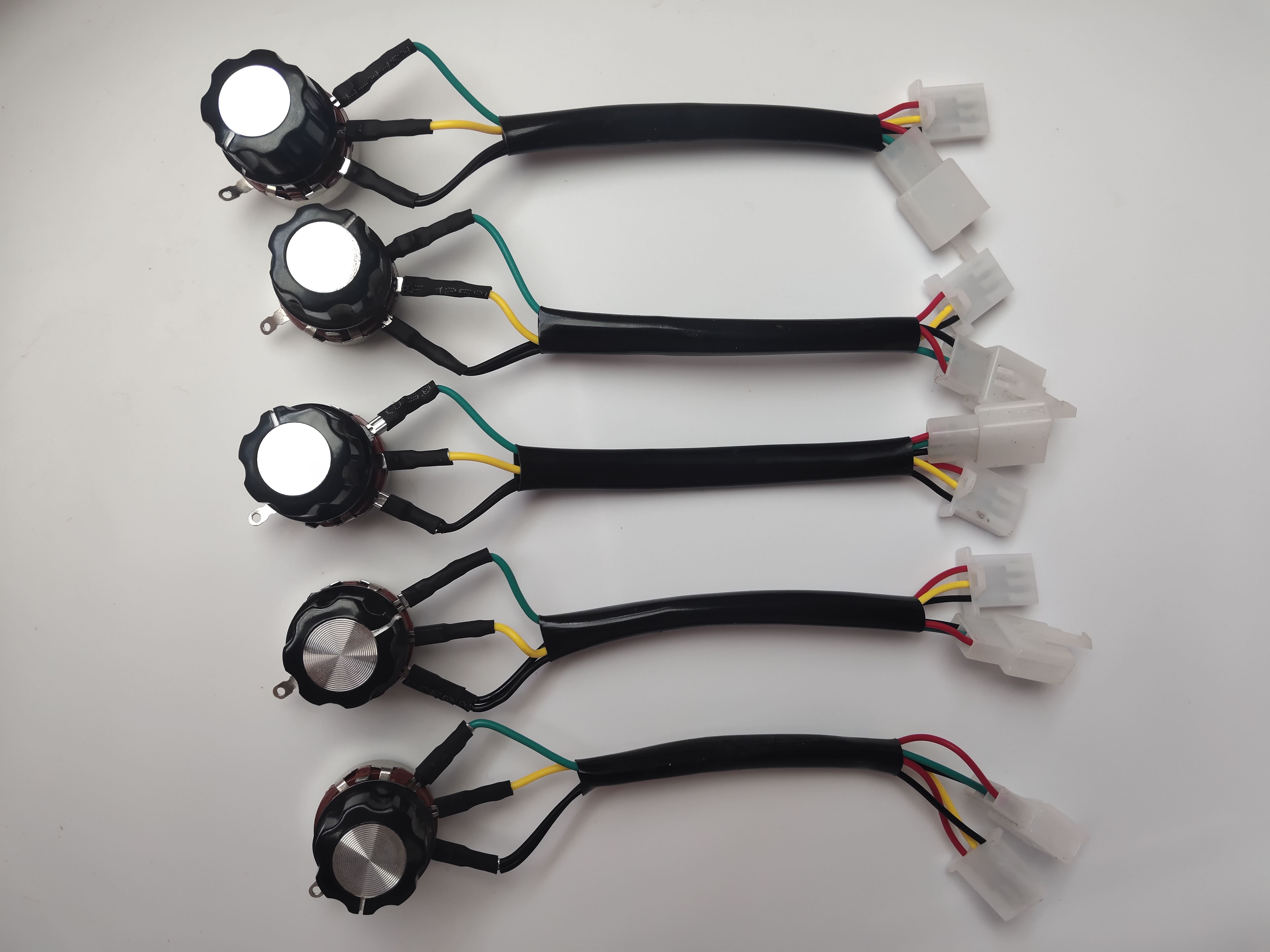 限速老年人电动车摩托三轮四轮汽车电瓶车降速改装更多电动车零