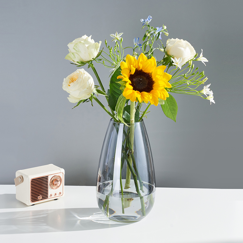 网红郁金小众装饰鲜花香水郁金香北欧花瓶ins花瓶