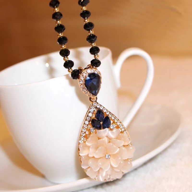 欧雅雨中鲜花花时尚吊坠饰品衣服项链配饰挂件项链