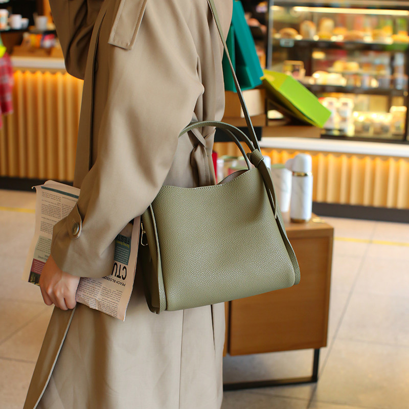 harris斜挎包斜挎单肩手提通勤包手提salome大容量水桶水桶包