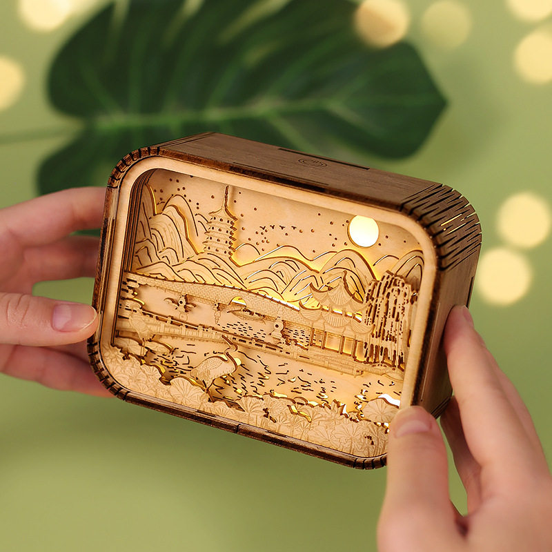 杭州西湖小夜灯文创工艺品景区印象旅游纪念品彩色木雕创意