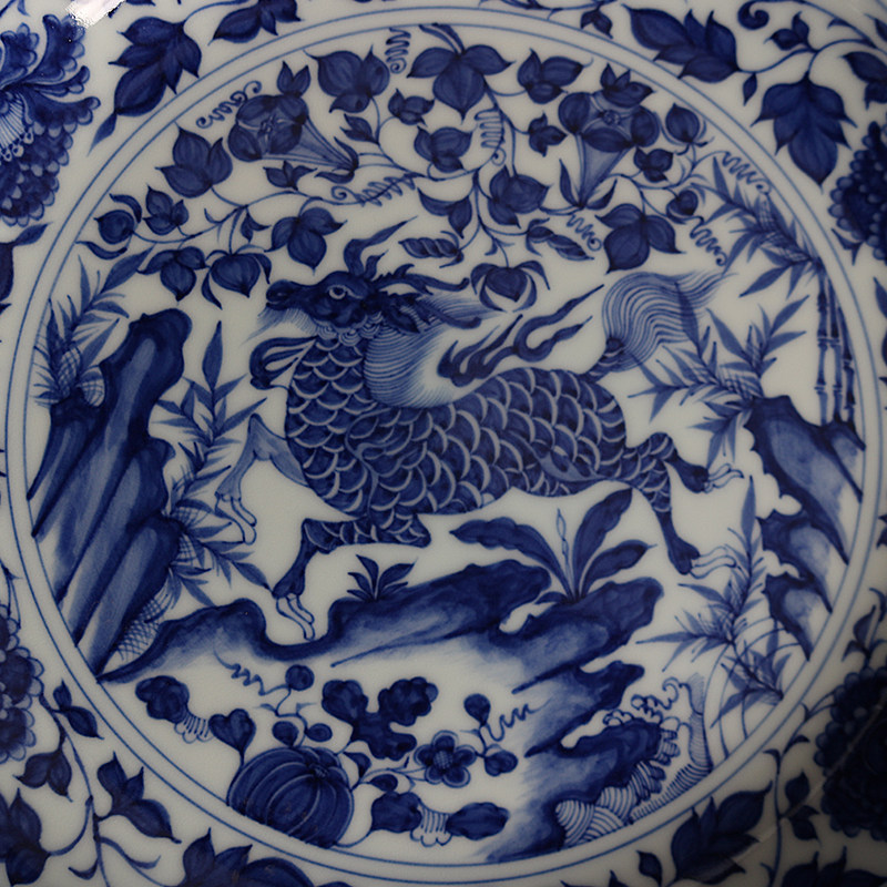 蓝本仿古手绘青花麒麟景德镇陶瓷器书房办公室玄关摆件