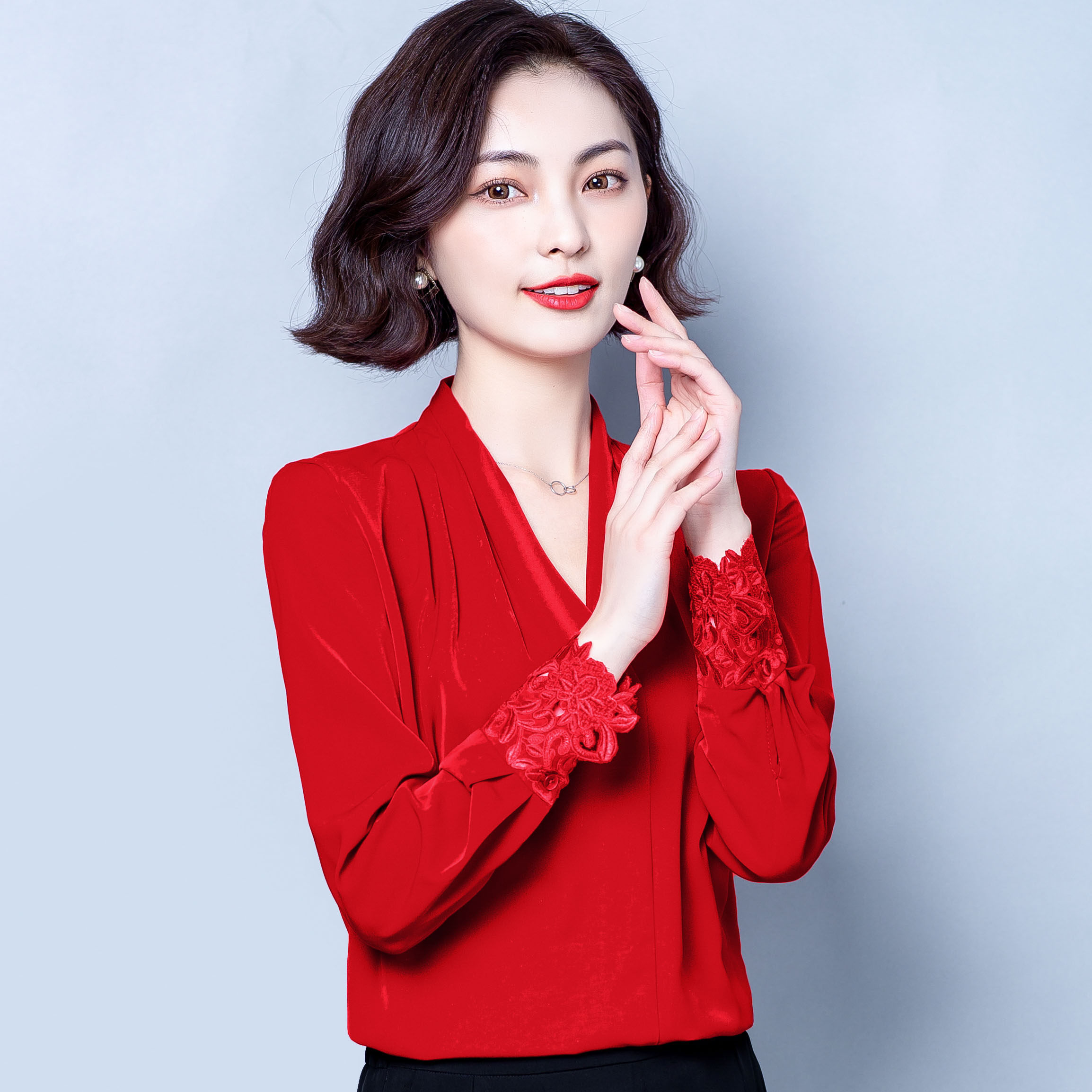 红色上衣女衬衫洋气宽松短款时尚春季雪纺女士衬衫