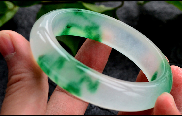 镯子正品天然新坑冰种飘花玉手镯翡翠色玉飘花手饰