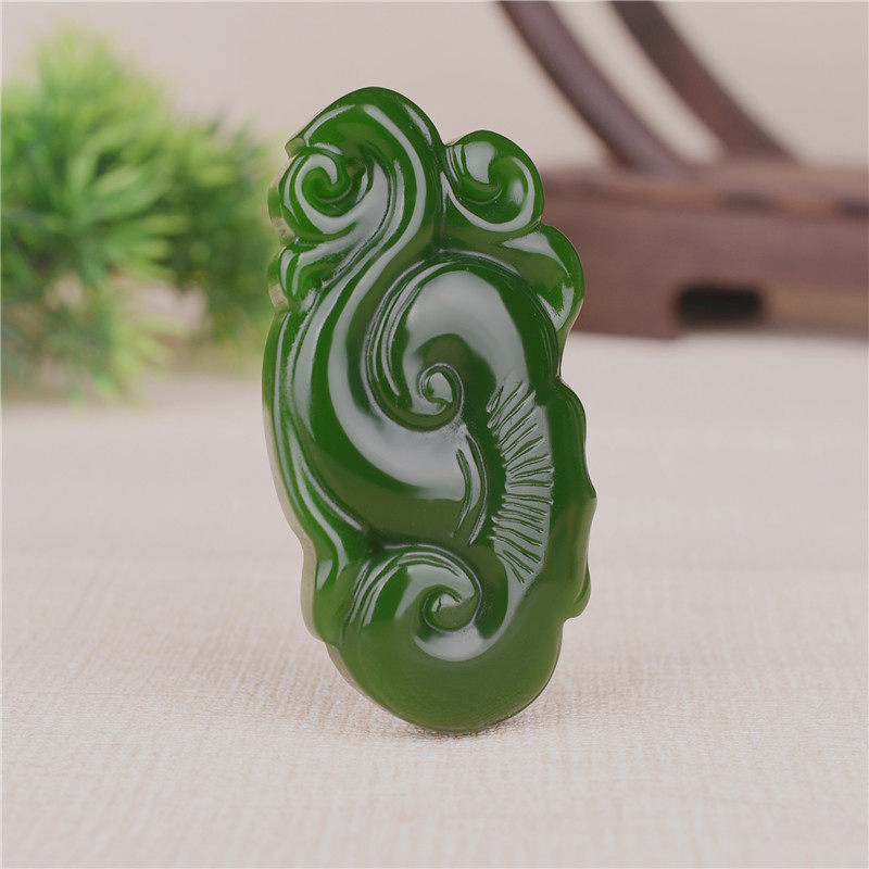 如意新疆和田碧玉吊坠情侣平安玉石挂件菠菜颈饰