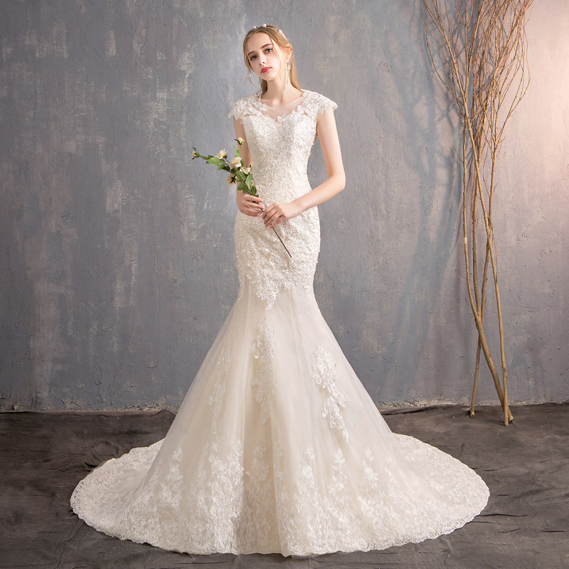 婚纱一字肩2018新款韩版显瘦新娘结婚礼服修身简约鱼尾小拖尾夏季