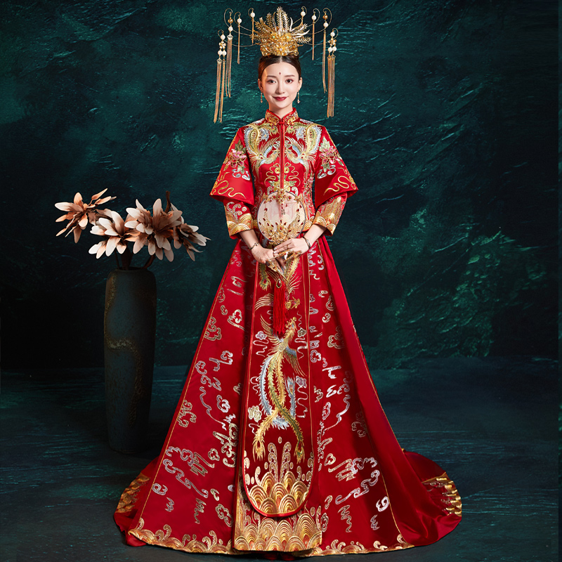 秀禾服新娘2020新款中式婚纱礼服敬酒服凤冠霞帔结婚古装秀禾拖尾