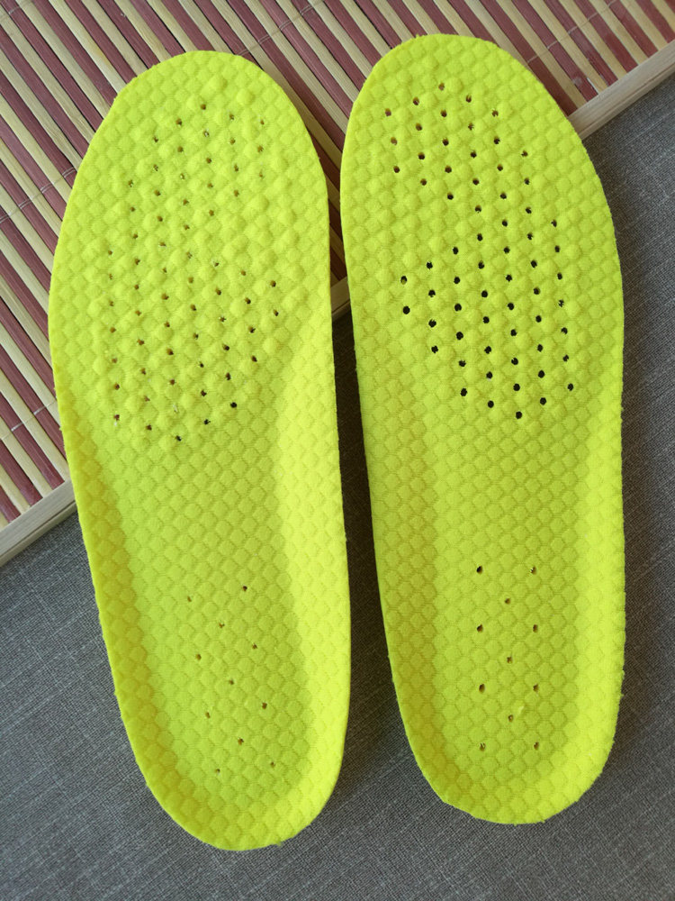 鞋垫军训跑步男跑步羽毛球防滑弹力高弹力奥亚减震鞋垫