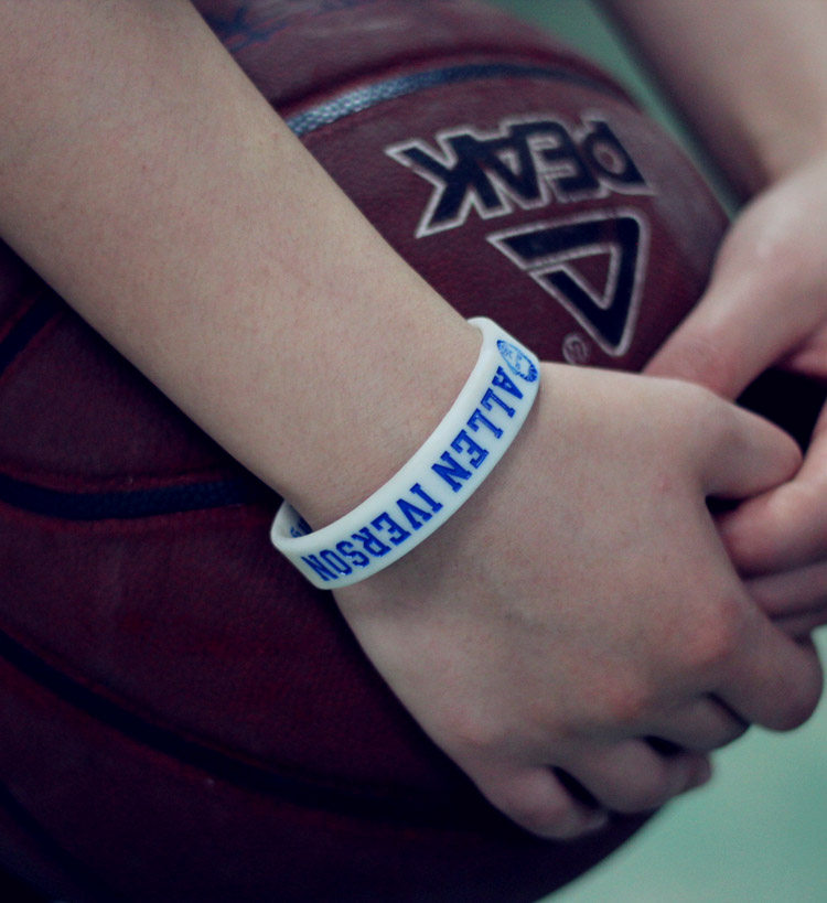 球星阿伦艾弗森3号答案篮球手环硅胶夜光头像篮球球迷用品