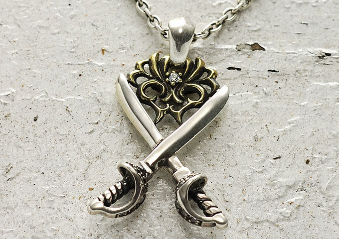 日本代购saints男款纯银十字军骑士佩剑交叉吊坠项链