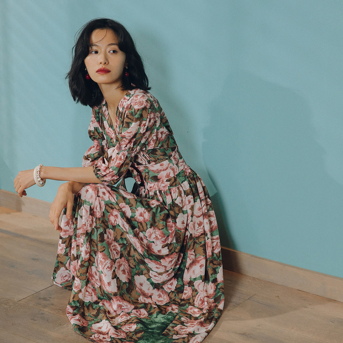 复古收腰连衣裙印花碎花显瘦泡泡港风染花印染连衣裙