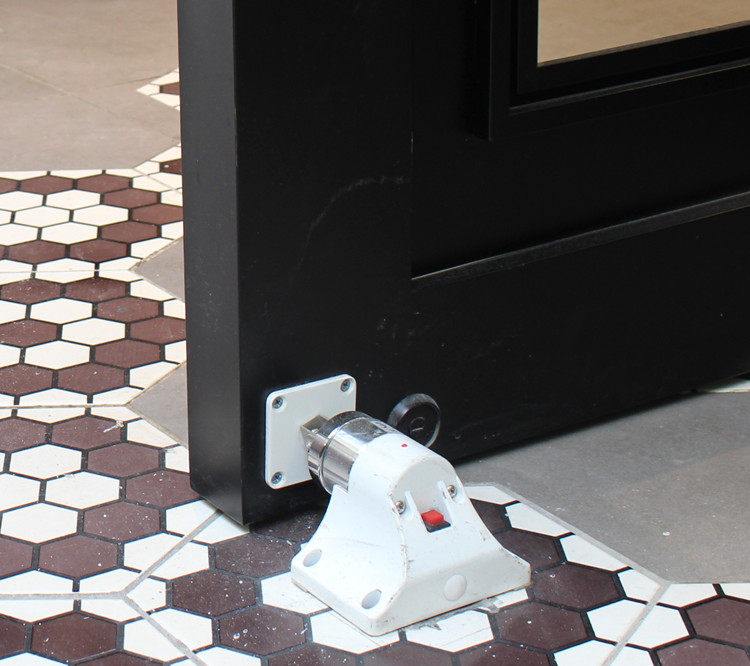 门吸电子万达专用玻璃门电磁商场吸门12v24v强磁门吸