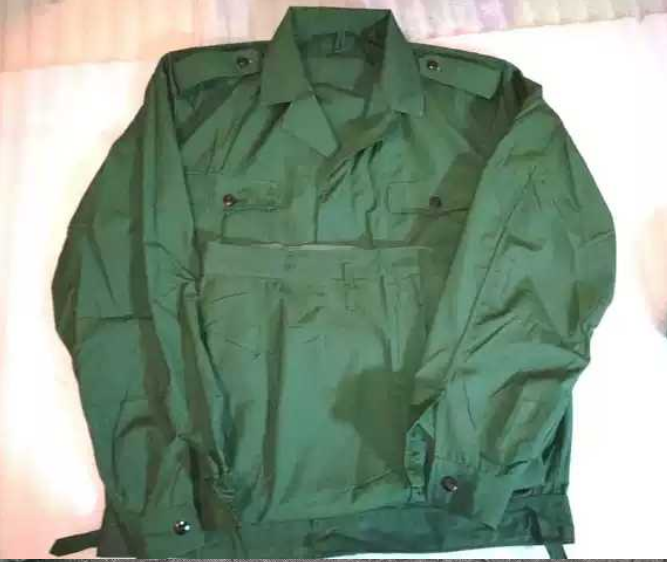 库存老货保真87式橄榄绿夏季工作服服老式夹克式的确良工作服套装