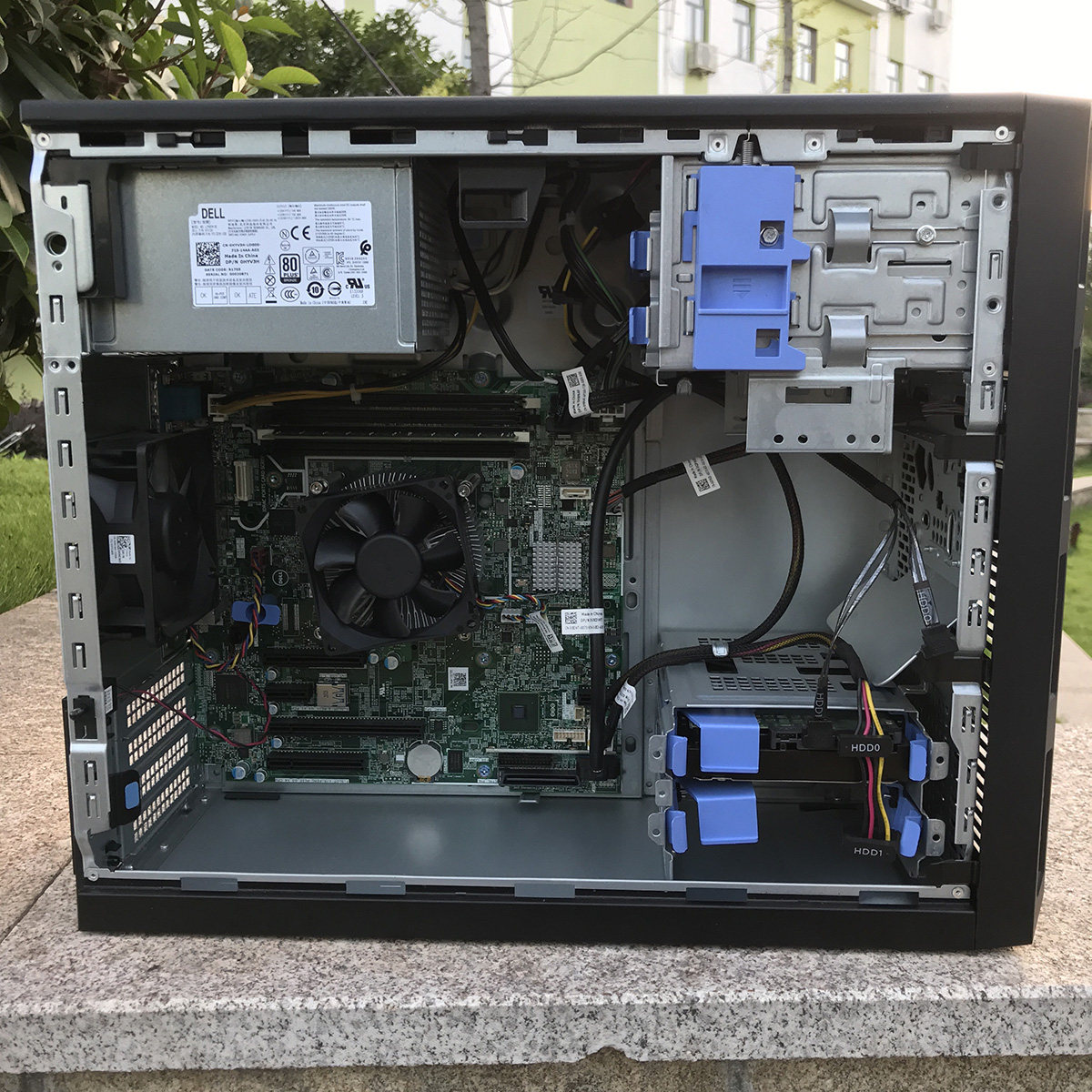 dell戴尔t130塔式服务器e31220v58gddr41t硬盘4盘服务器