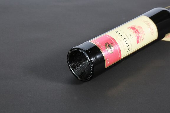 红酒黑山原瓶进口维拉拉美红葡萄酒单支装女士干红静态葡萄酒